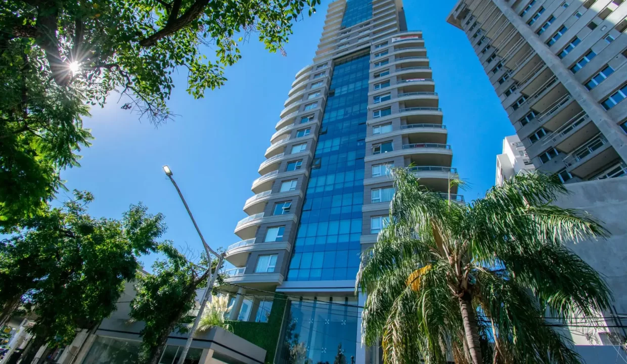 cca5c162-58d7-4fa1-afb7-de308a477354_u_large