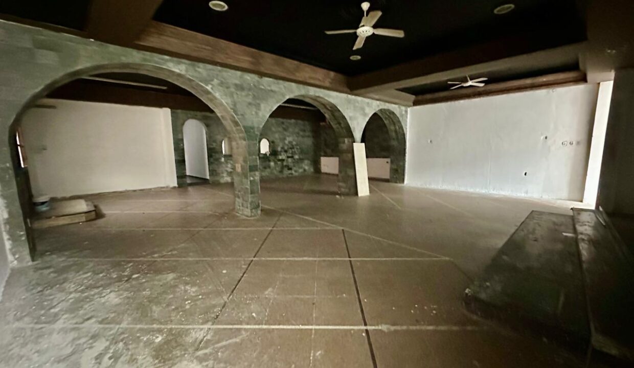 WhatsApp Image 2025-02-04 at 09.33.00