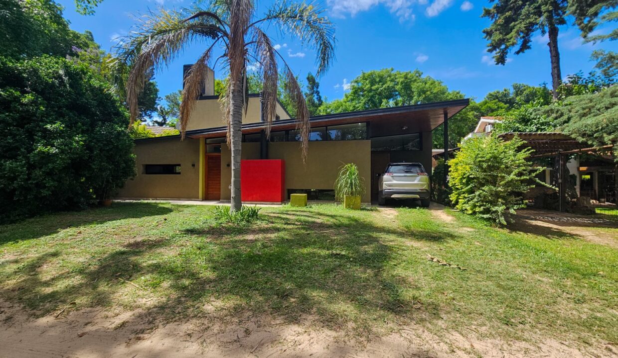 WhatsApp Image 2025-03-11 at 11.24.01