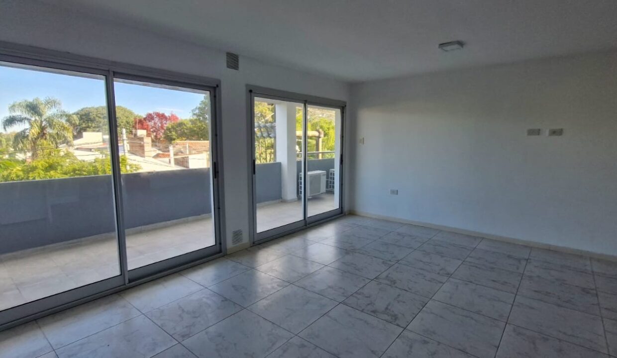 WhatsApp Image 2025-05-30 at 09.31.29