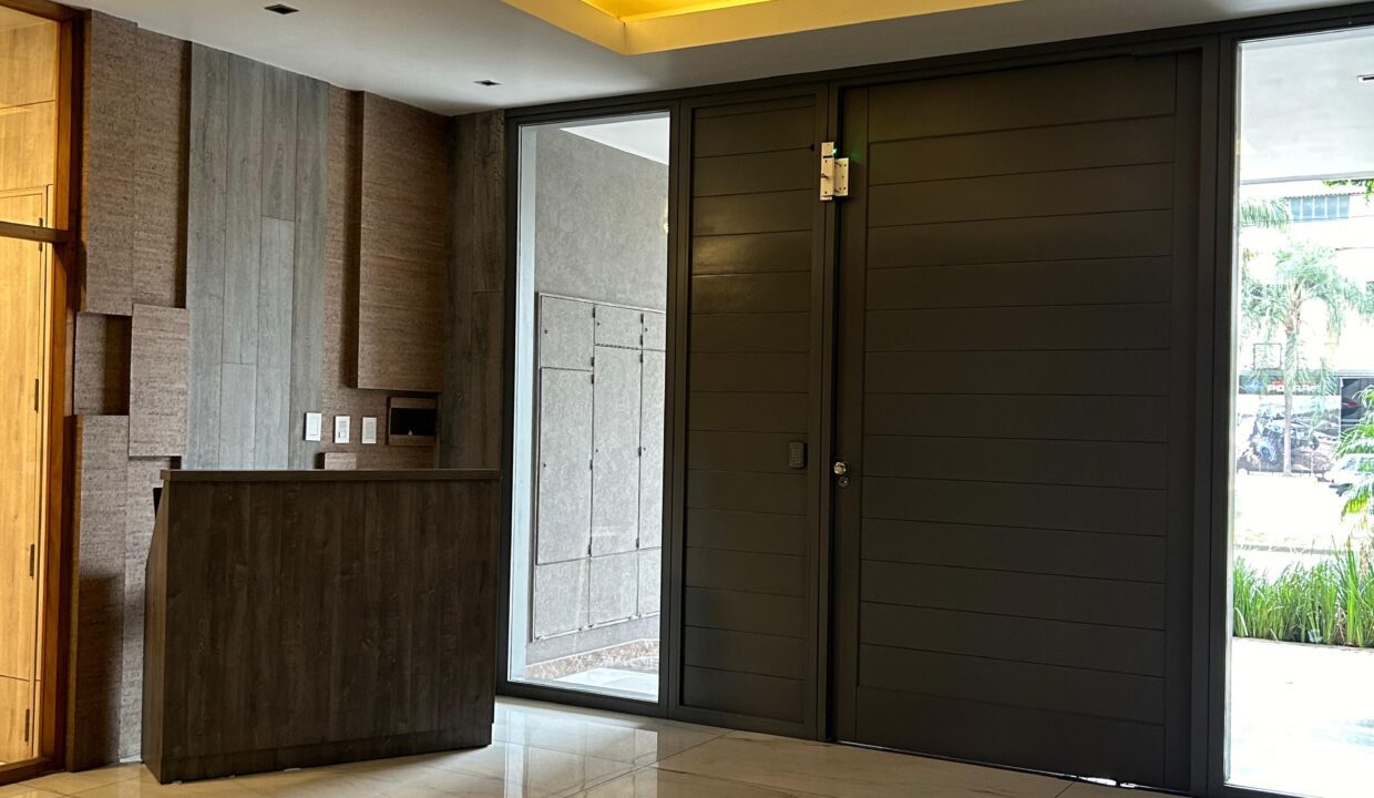 WhatsApp Image 2025-07-22 at 14.14.01