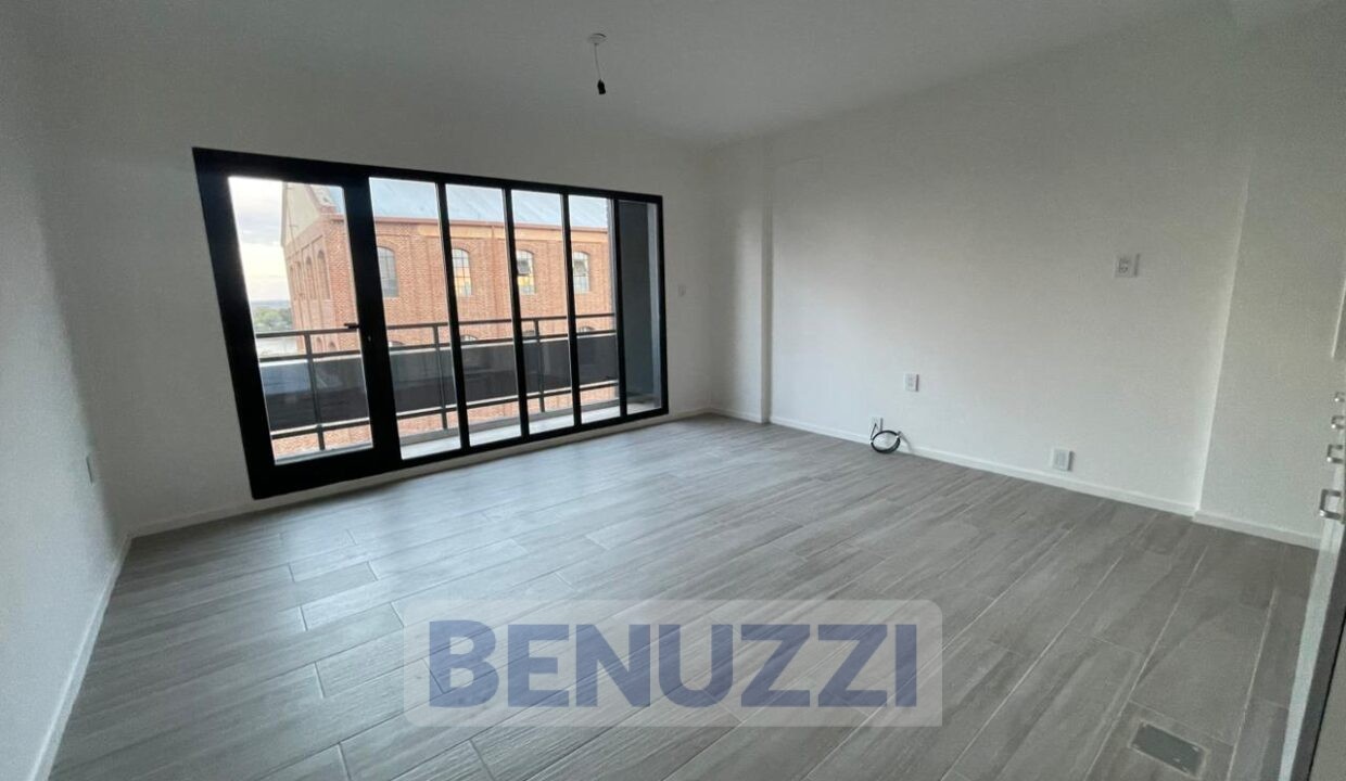 WhatsApp Image 2025-09-03 at 18.30.17 (1)