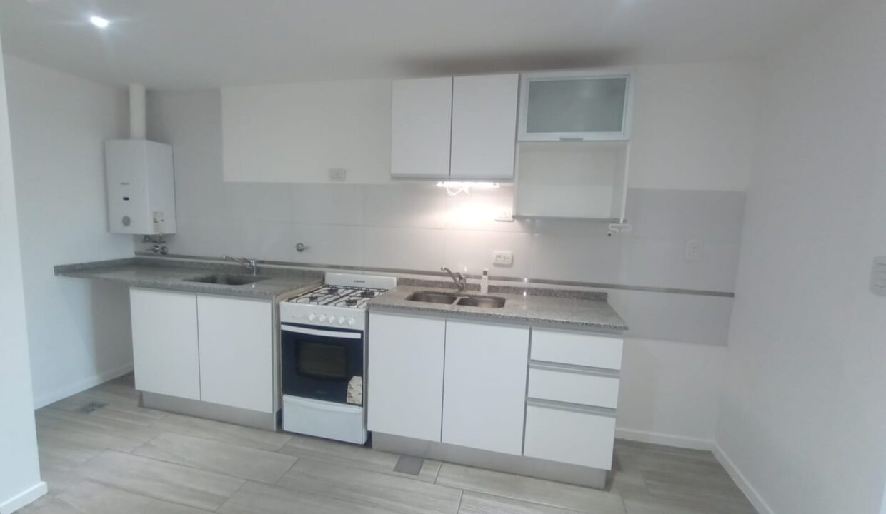 WhatsApp Image 2025-09-09 at 14.43.49 (2)