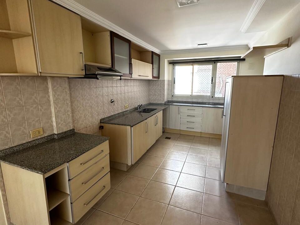 WhatsApp Image 2025-09-12 at 12.05.16 (3)