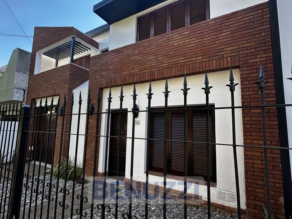 WhatsApp Image 2025-10-13 at 08.49.21 (1)