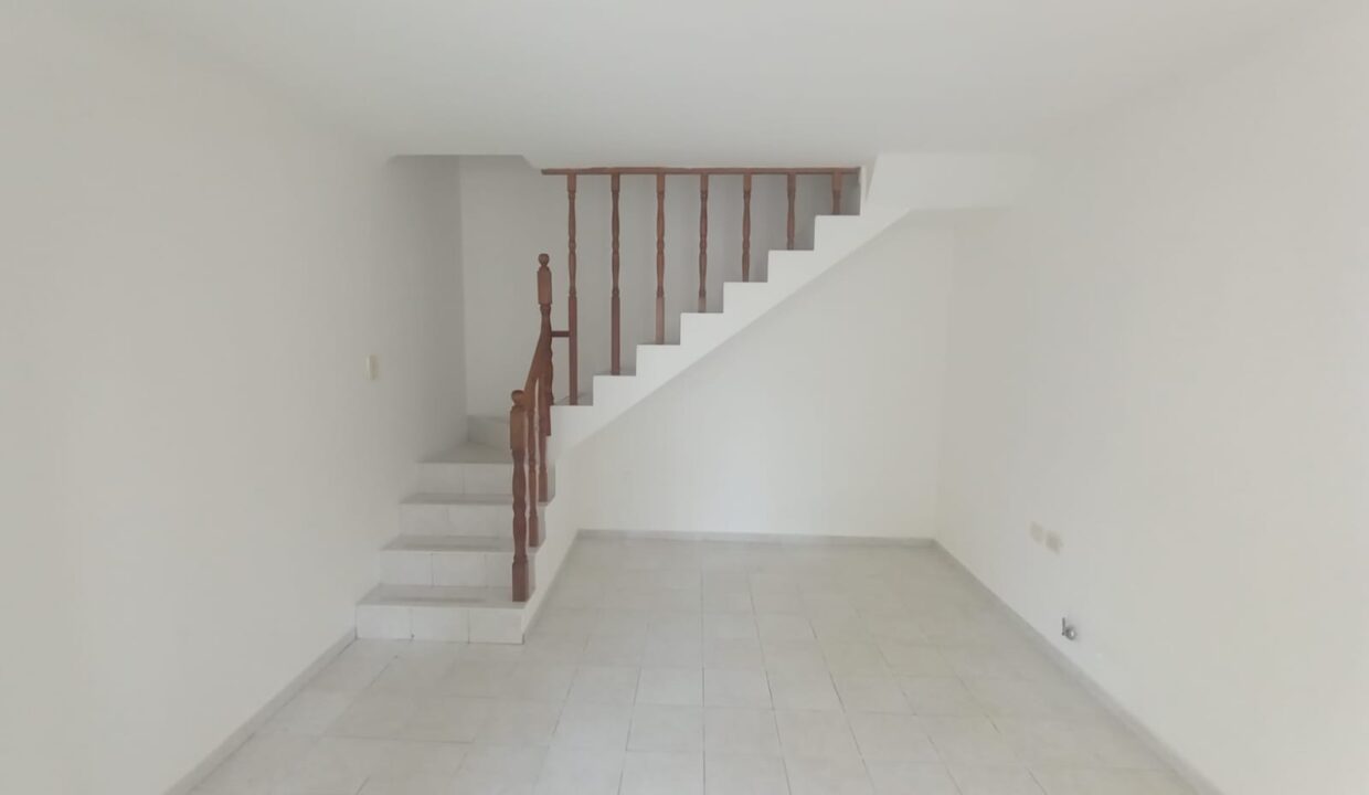 WhatsApp Image 2025-10-16 at 11.12.32 (3)