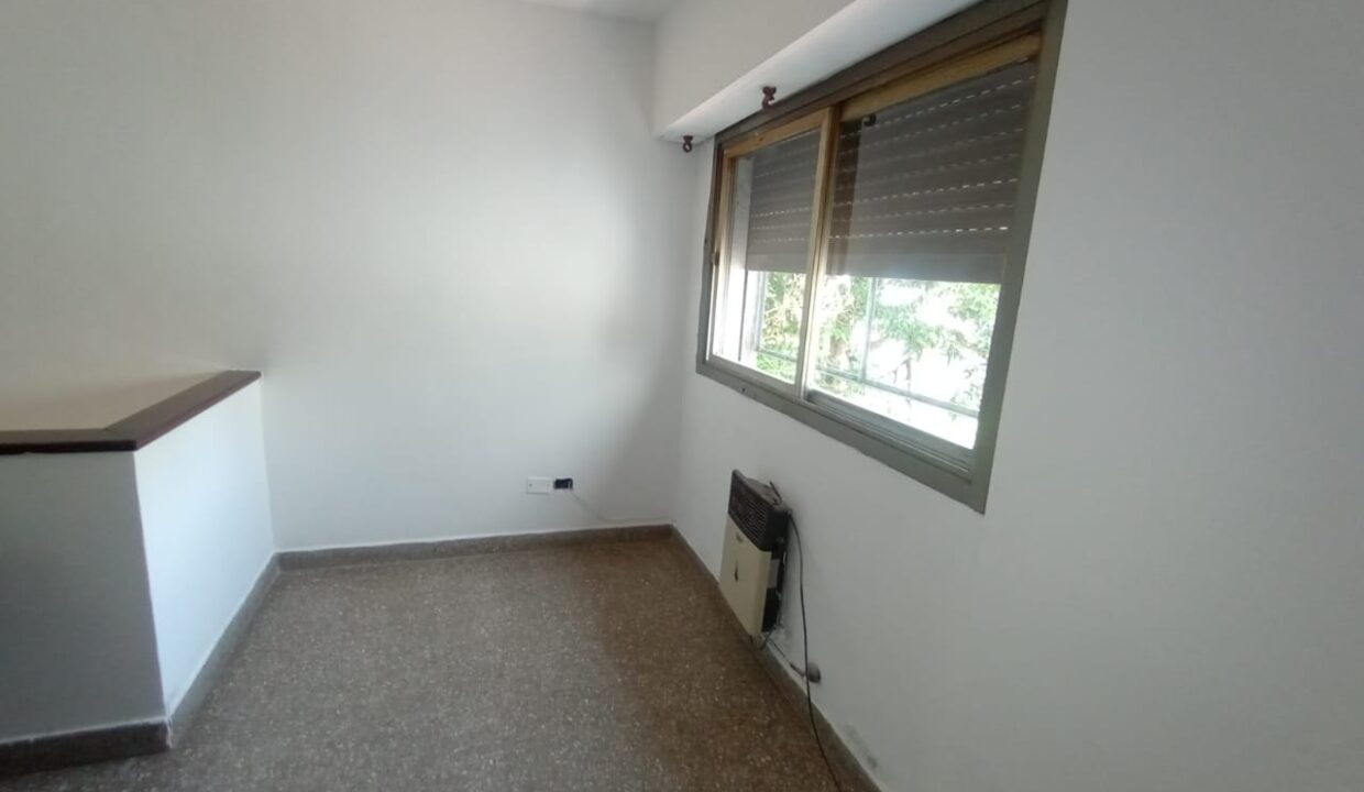 WhatsApp Image 2025-10-21 at 12.52.32 (2)