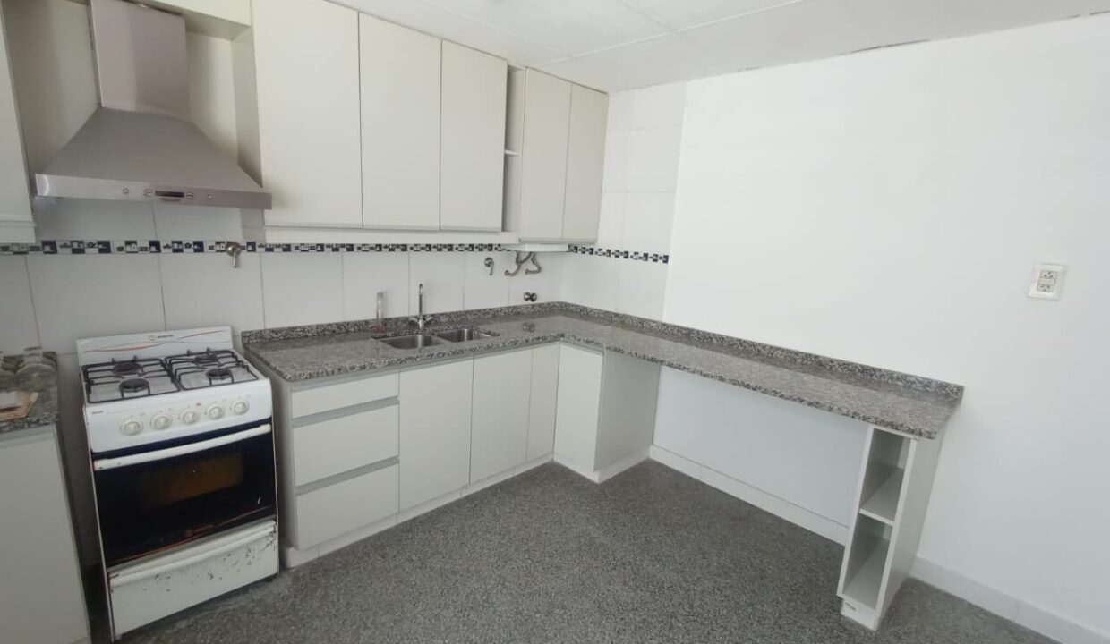 WhatsApp Image 2025-10-21 at 12.52.33 (1)