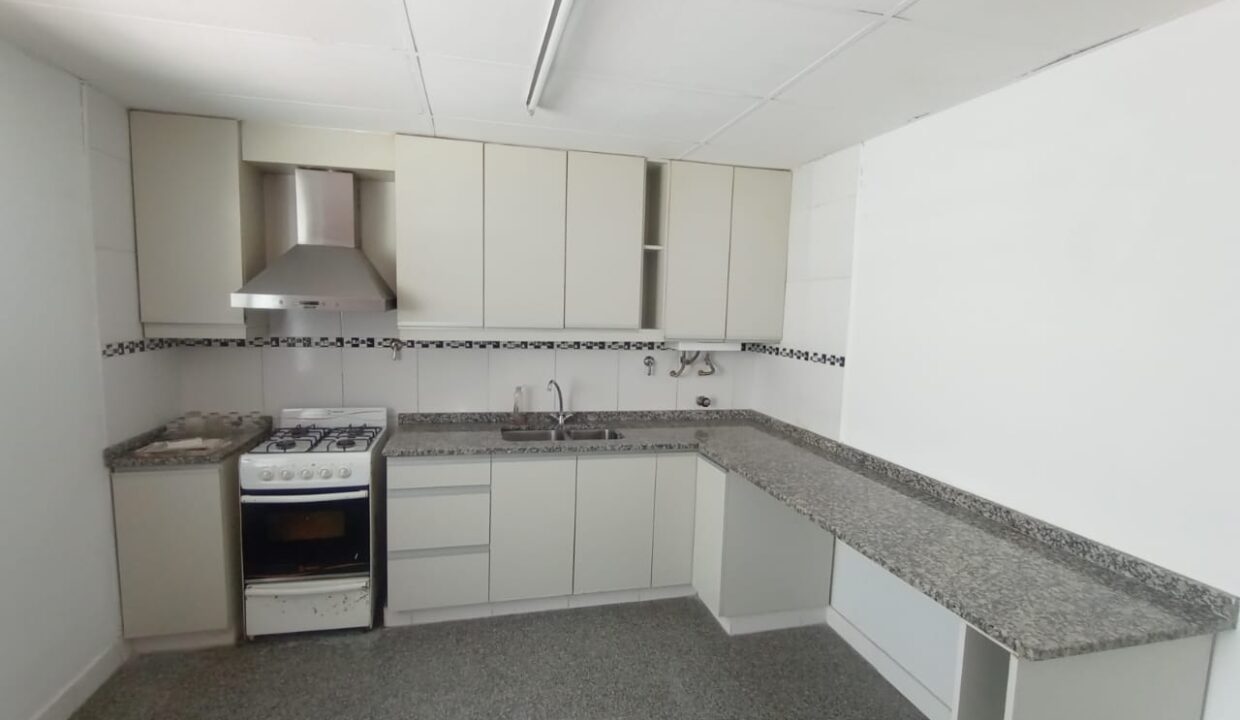 WhatsApp Image 2025-10-21 at 12.52.33 (3)