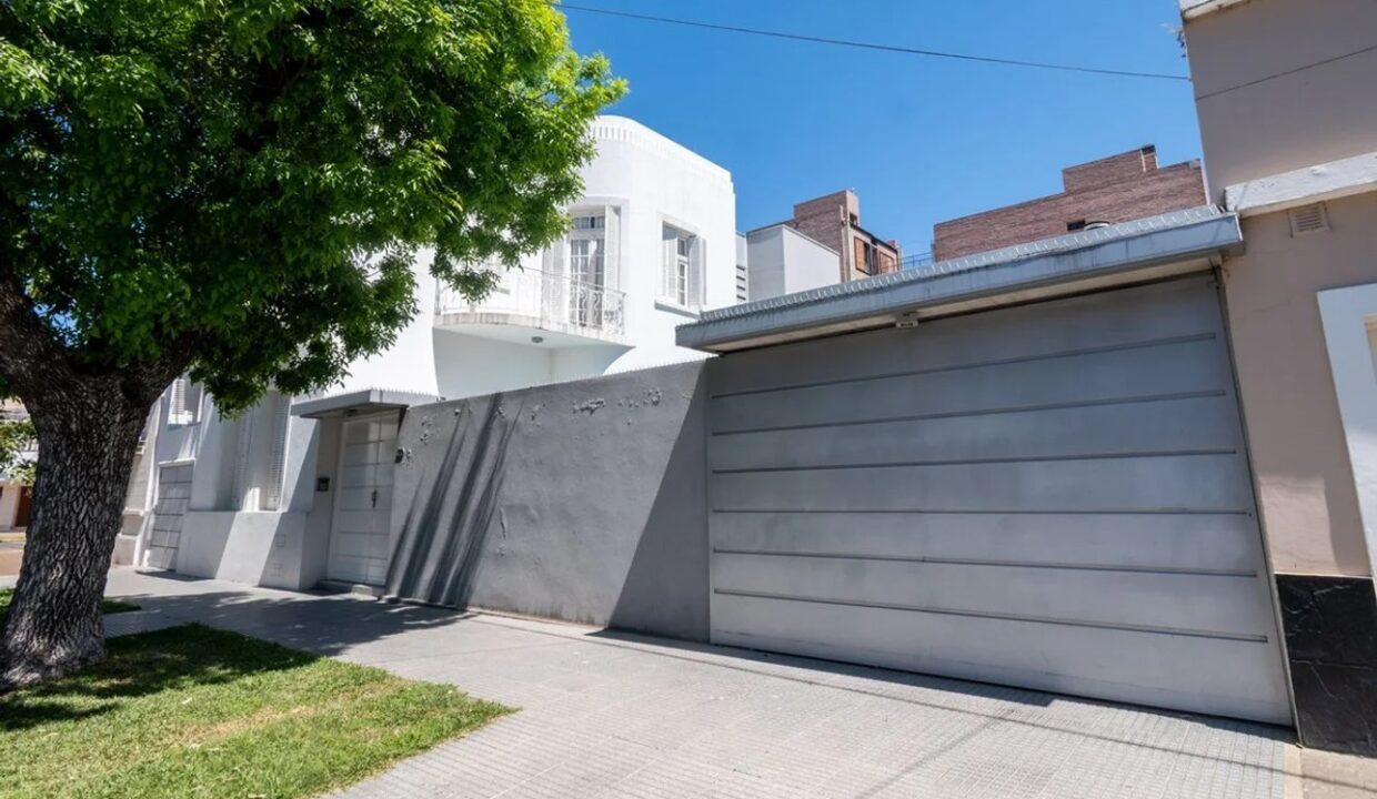 WhatsApp Image 2025-10-23 at 12.22.05