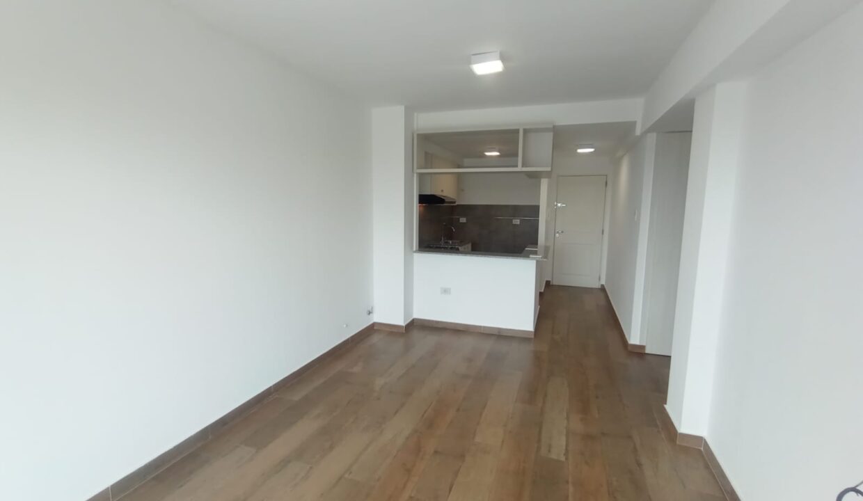 WhatsApp Image 2025-10-27 at 09.06.02 (1)