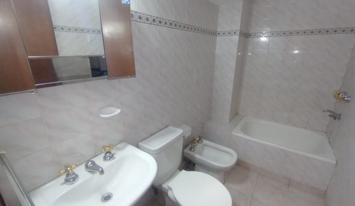 WhatsApp Image 2025-11-03 at 14.05.36