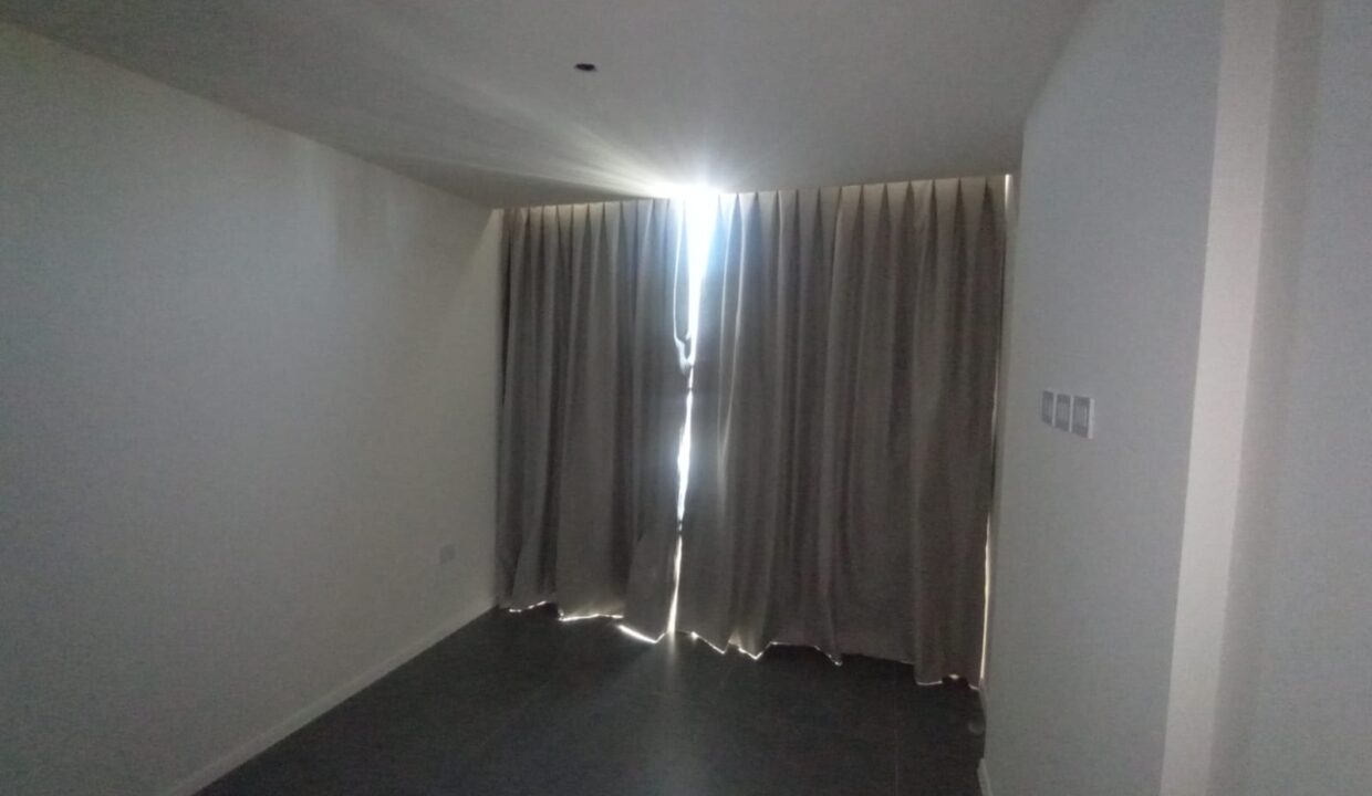 WhatsApp Image 2025-11-10 at 13.31.10 (3)