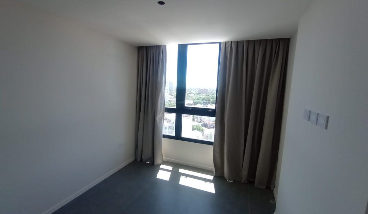 WhatsApp Image 2025-11-10 at 13.31.11 (1)