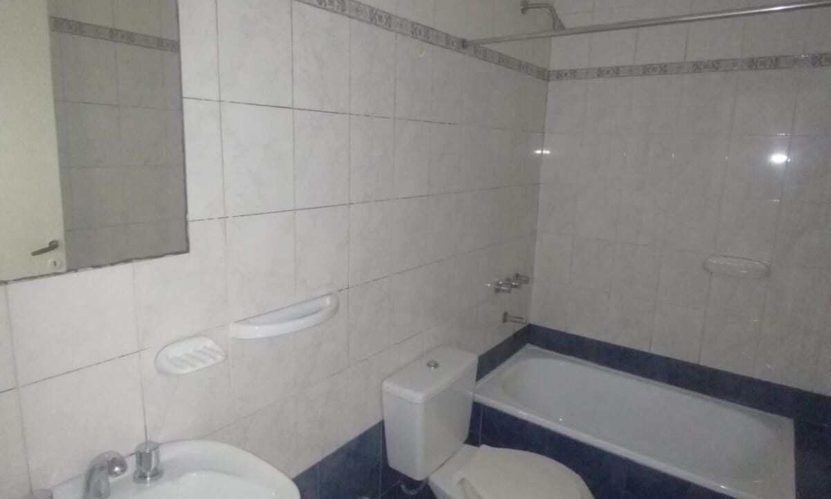 WhatsApp Image 2025-11-11 at 08.10.05 (1)