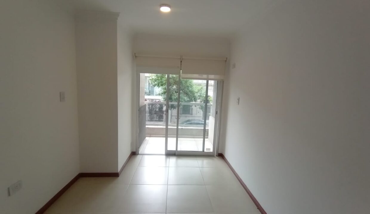 WhatsApp Image 2025-11-14 at 15.53.59 (1)