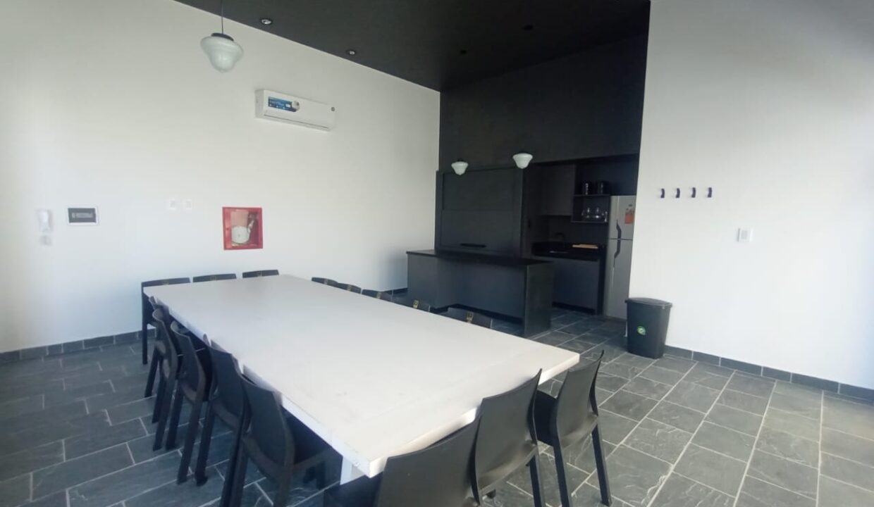 WhatsApp Image 2025-11-20 at 08.30.21