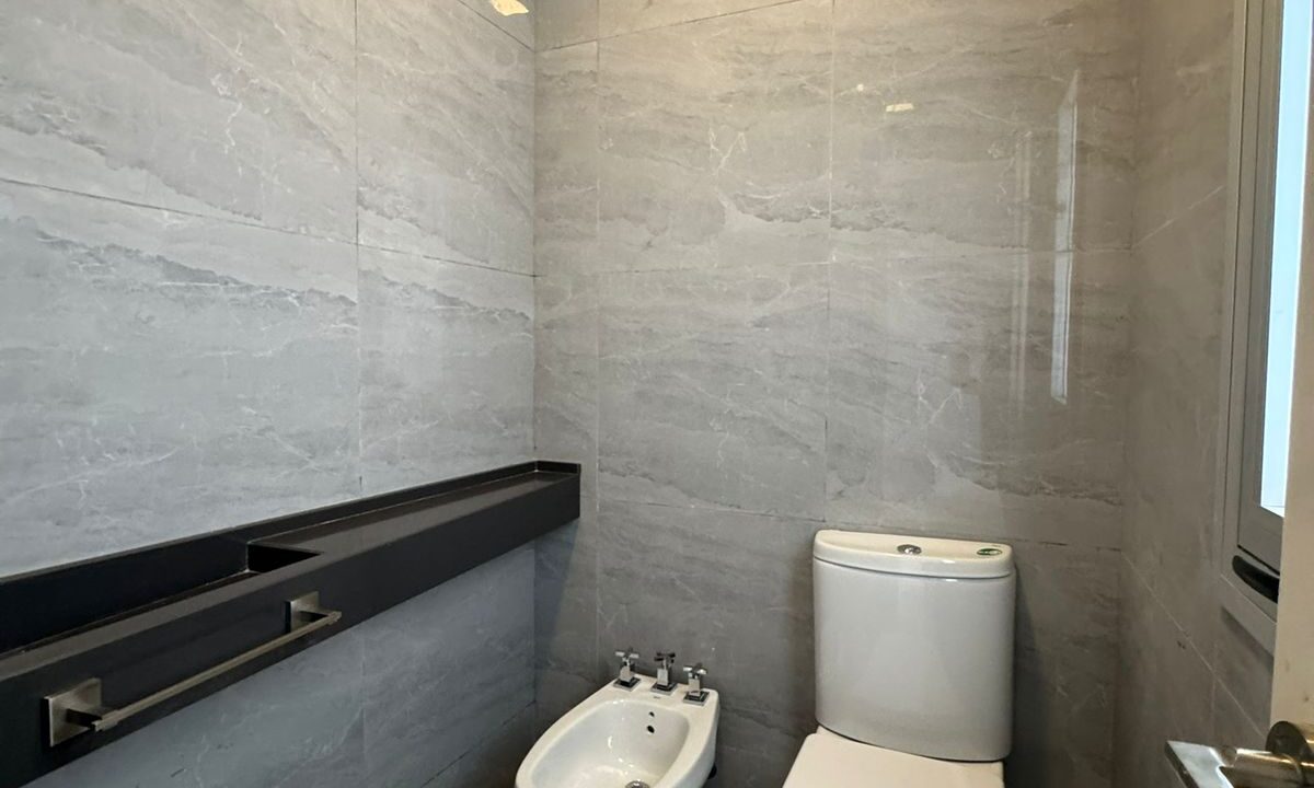 WhatsApp Image 2025-11-28 at 11.01.56 (2)