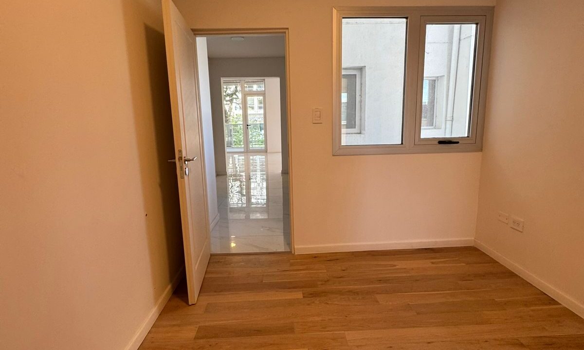 WhatsApp Image 2025-11-28 at 11.01.57 (1)