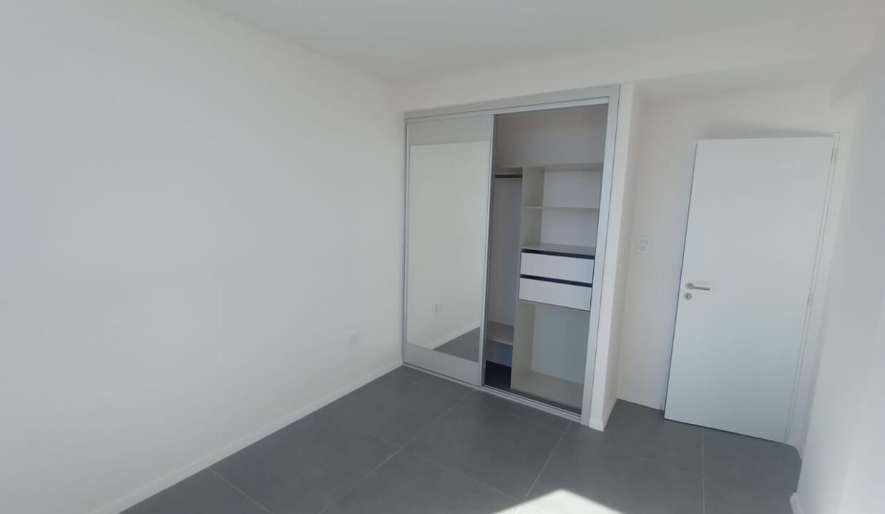 WhatsApp Image 2025-12-02 at 09.22.01