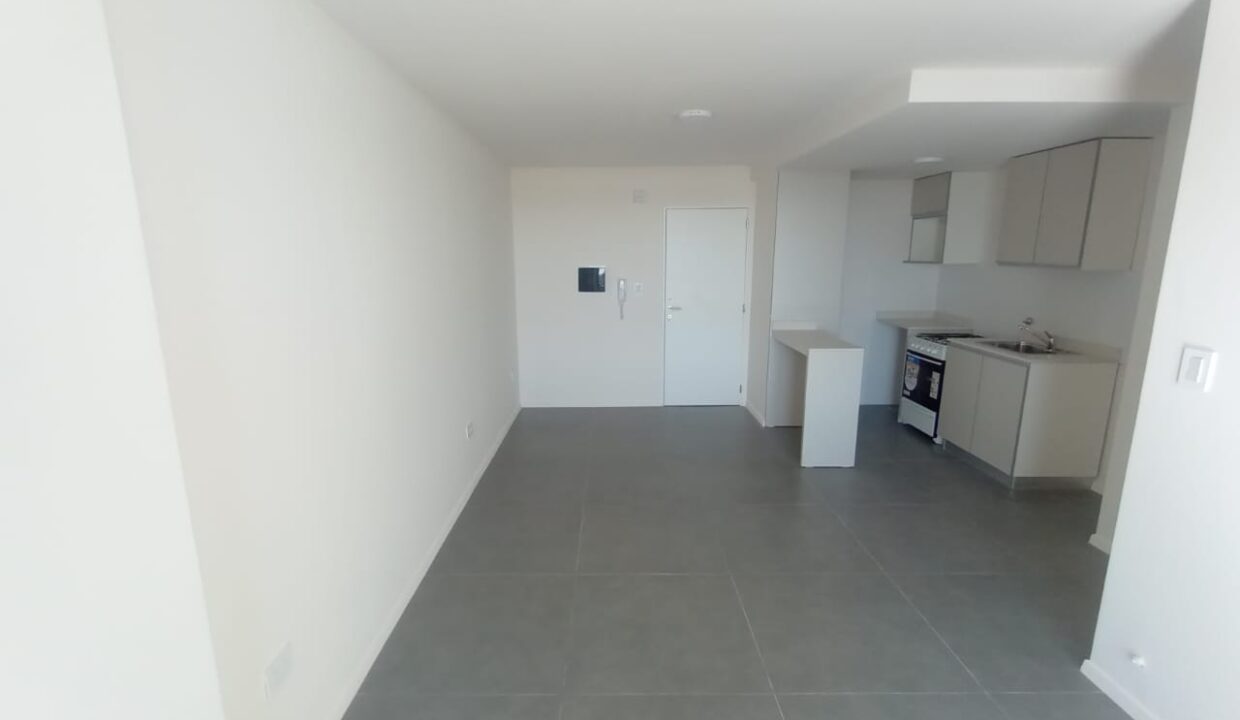 WhatsApp Image 2025-12-02 at 09.22.01 (2)