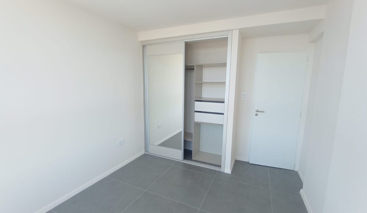 WhatsApp Image 2025-12-18 at 12.10.36