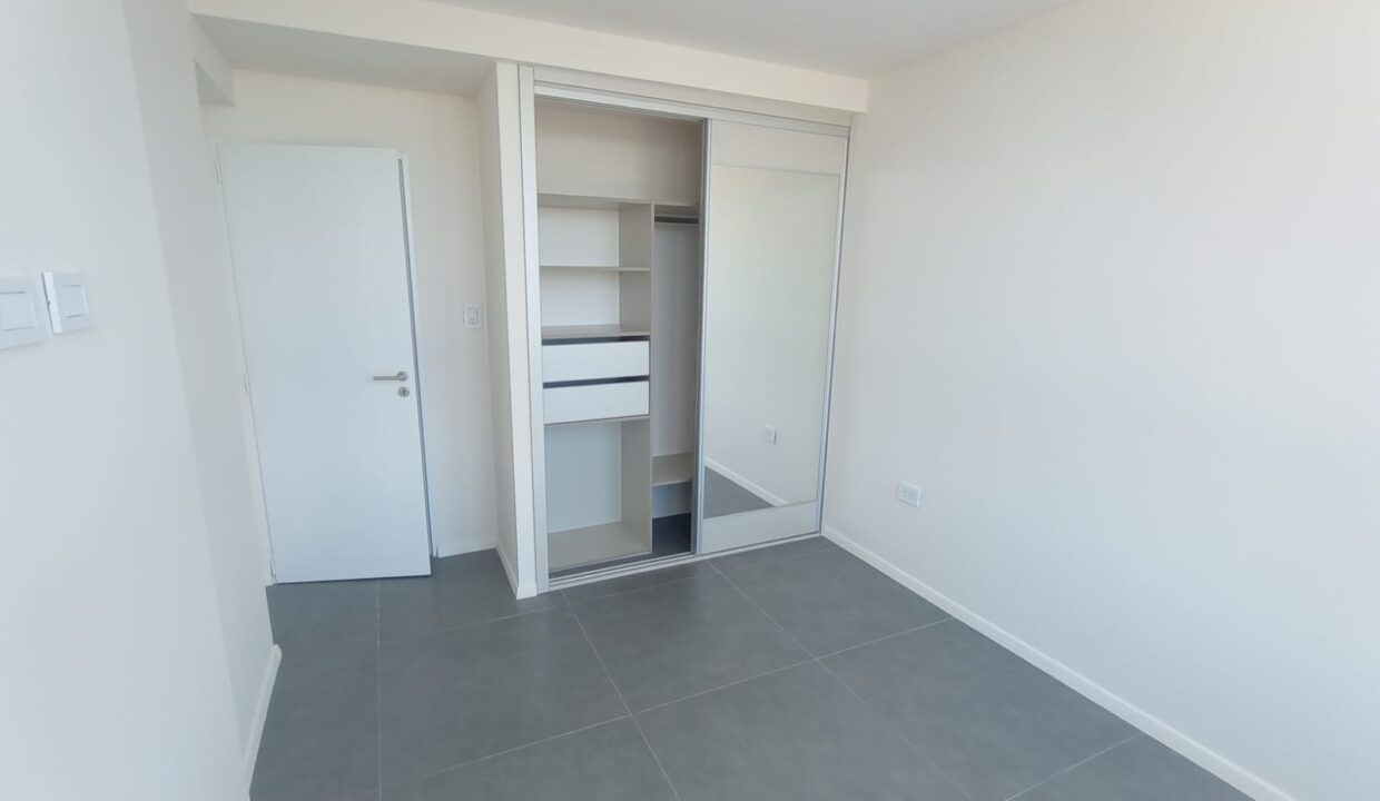 WhatsApp Image 2025-12-19 at 13.47.40 (2)