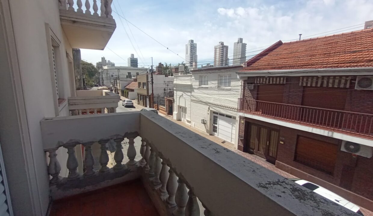 bhkjibhikhg