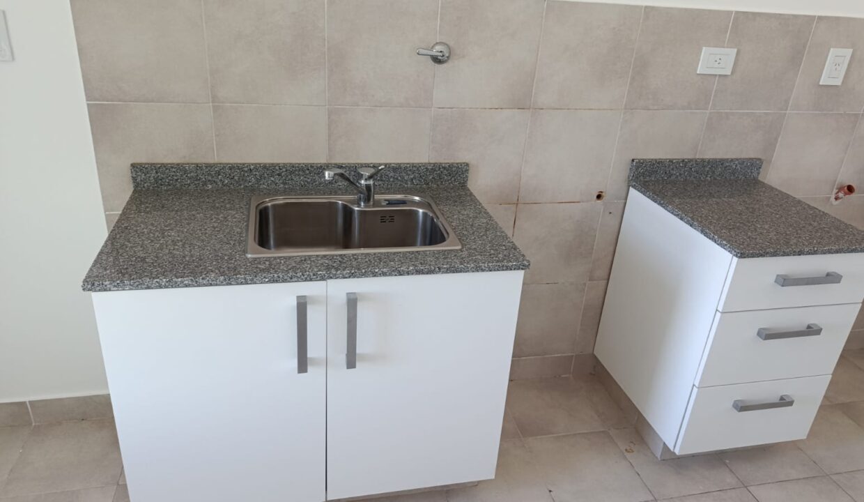 yhtnbgrfedswdfgrthyj