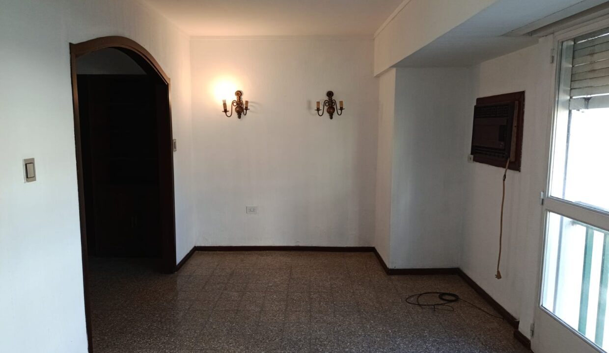 946