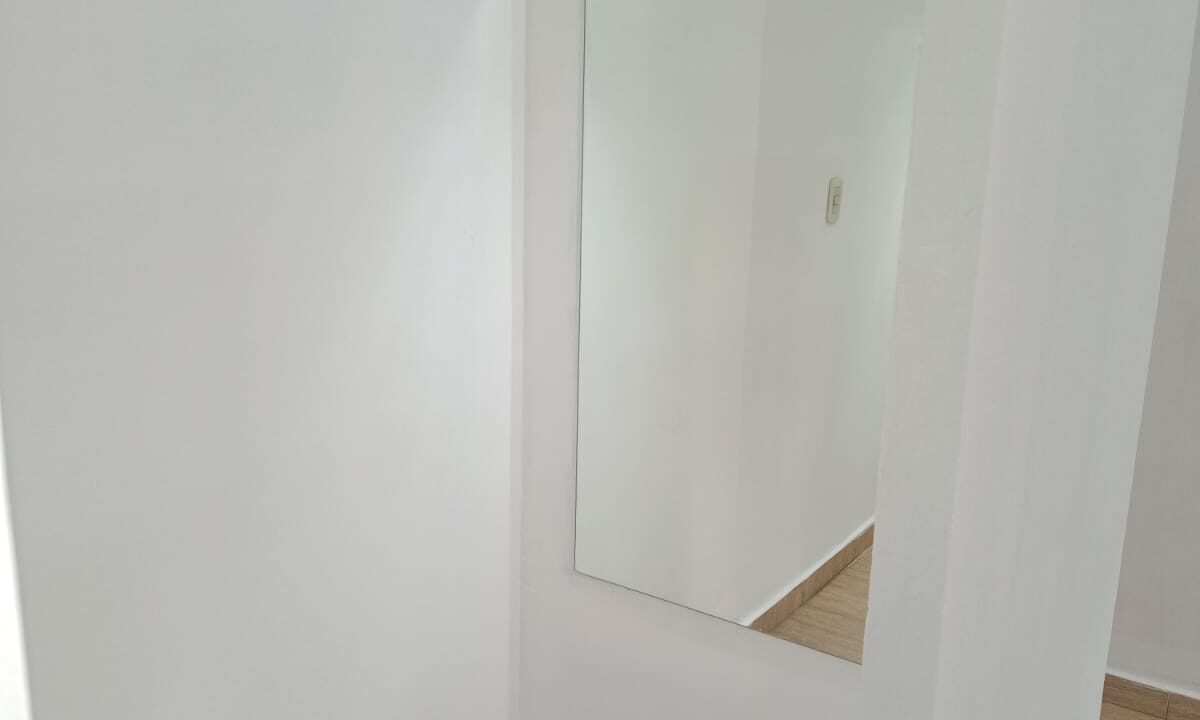 2893