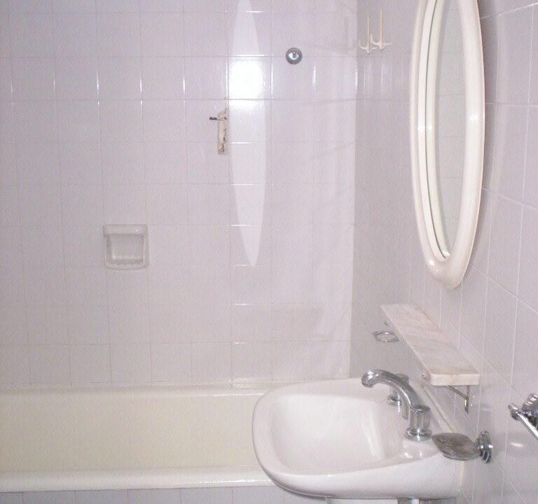 4772