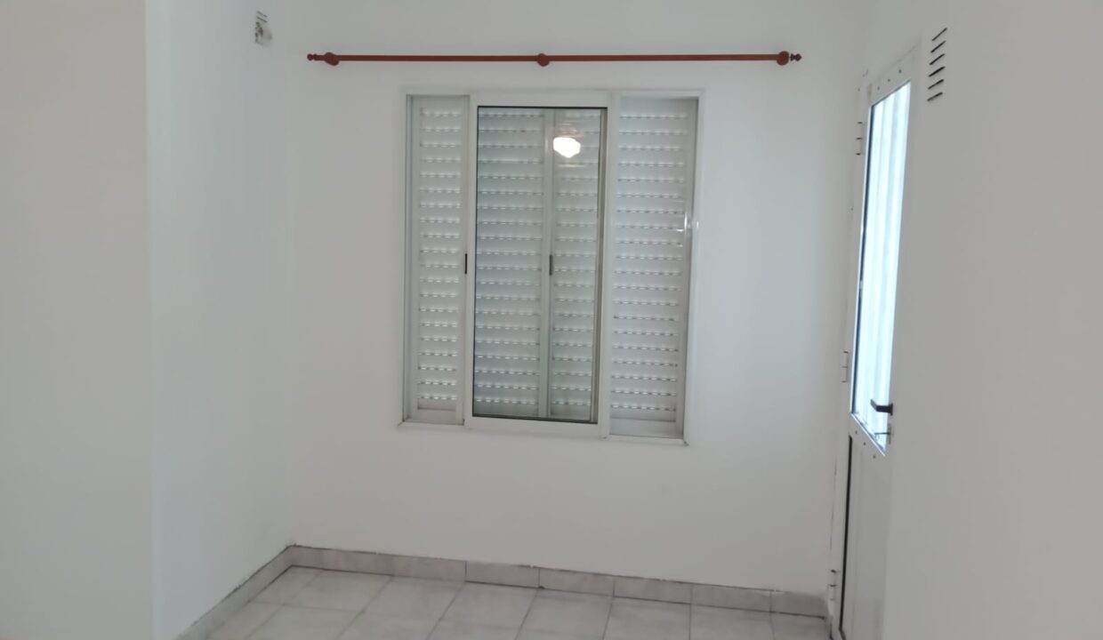 47833